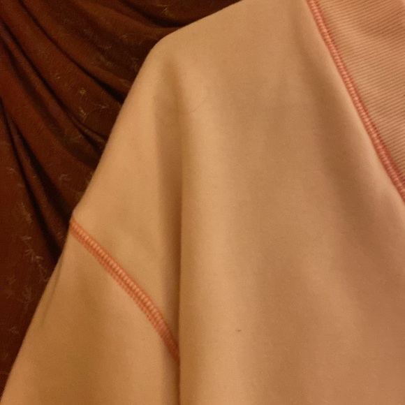 Soft pullover💕 - Picture 4 of 12